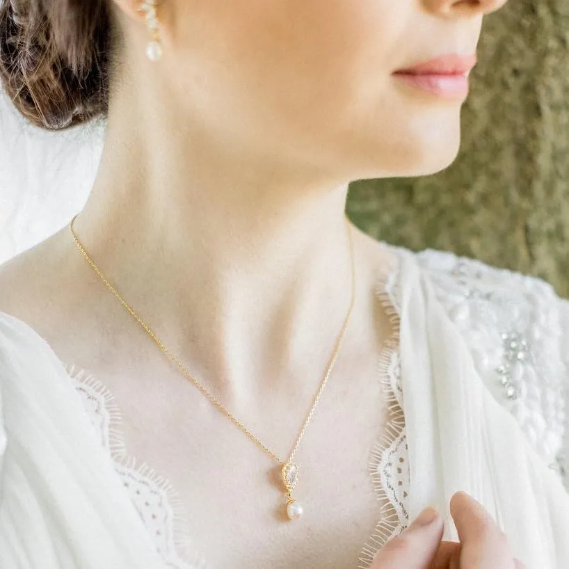 Alisha Jewellery Set, Gold Crystal Teardrop Pearl Earrings with Pendant Necklace
