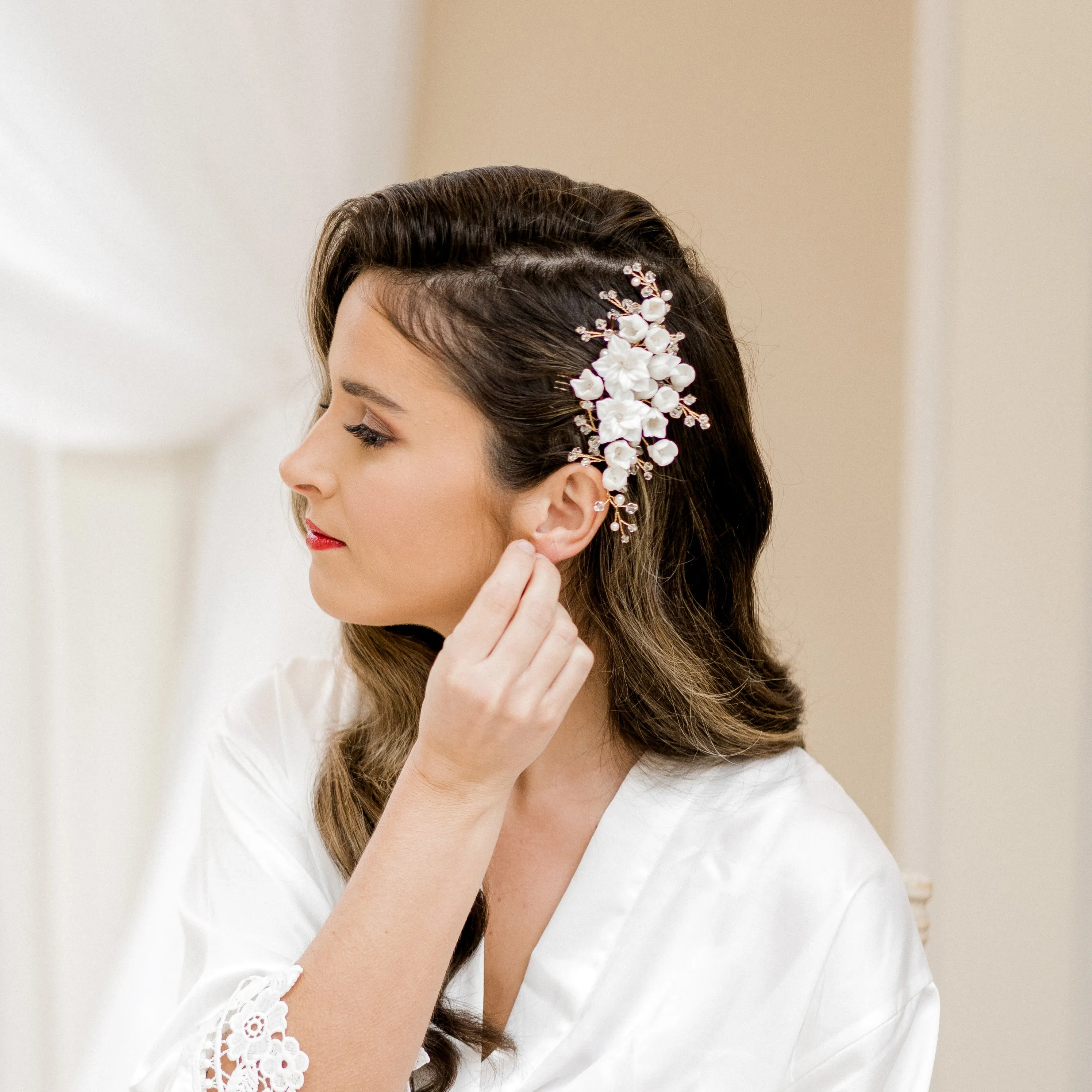 Floral Bridal Hair Comb: white floral bridal hair accessories