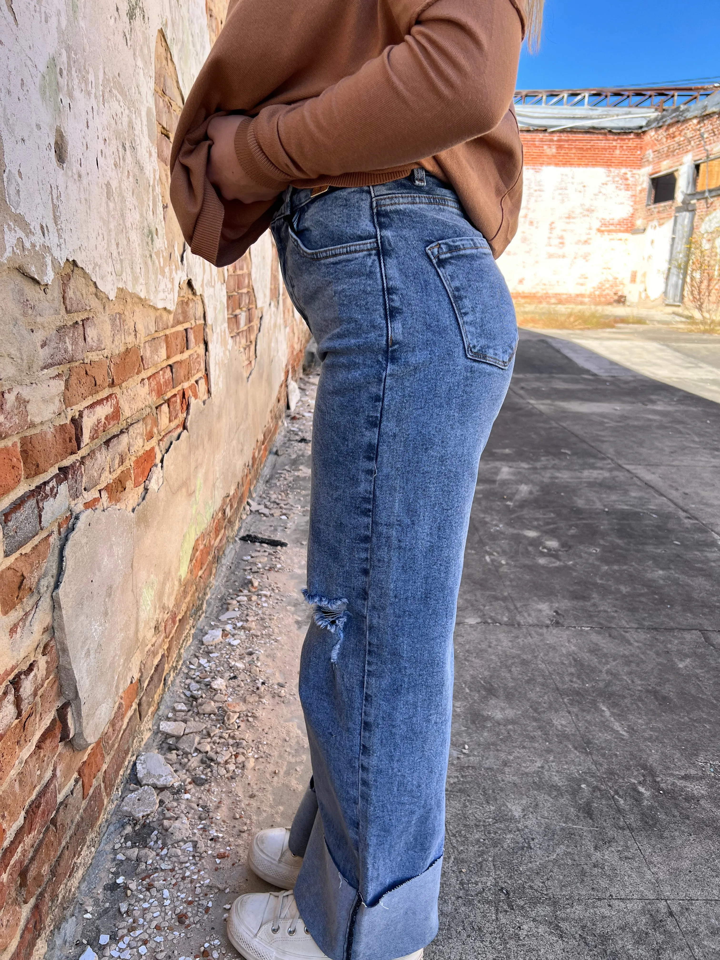 Lindsey High Waisted Wide Leg Jeans in Vintage Tinted Wash