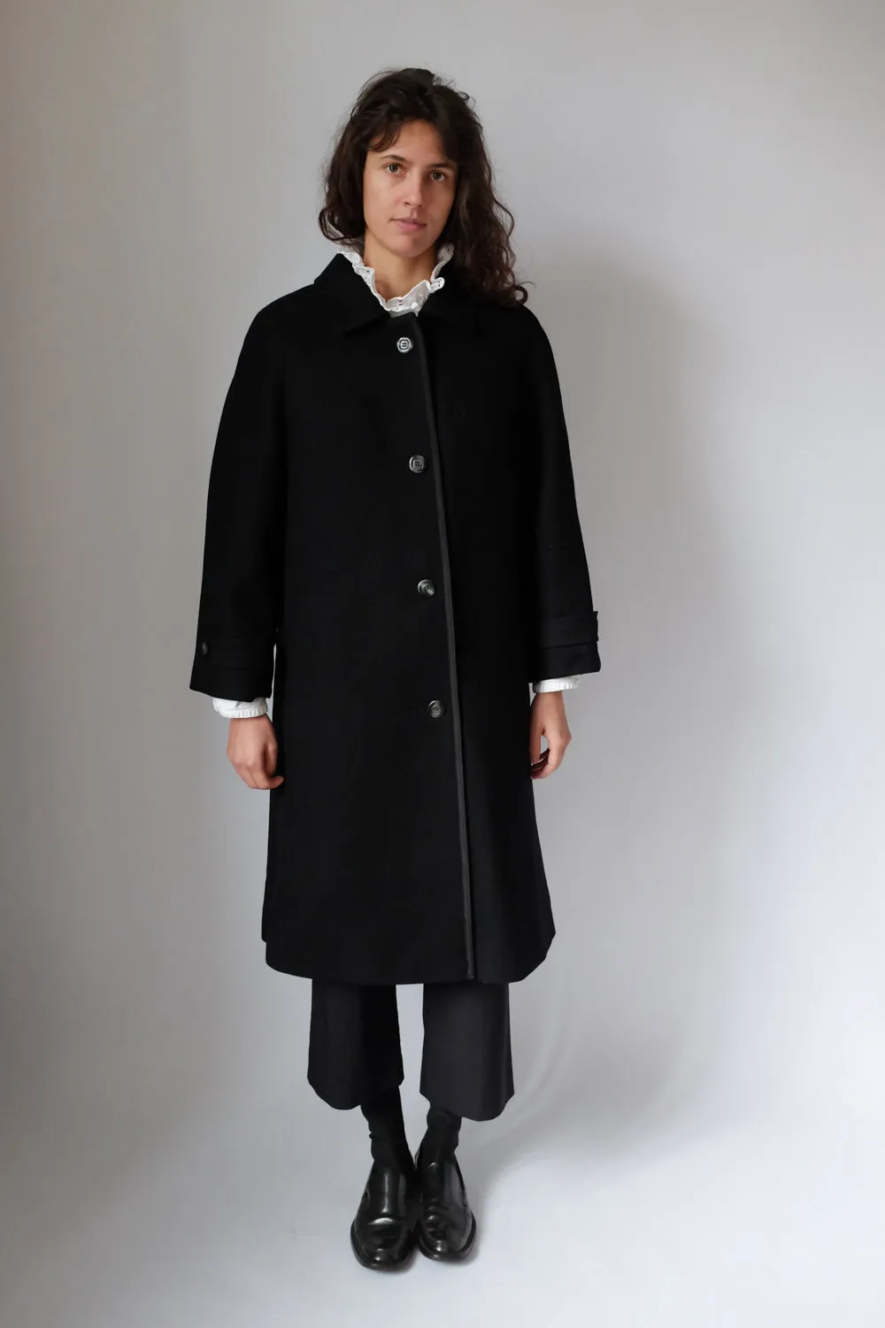 PURE WOOL BLACK CLASSY COAT